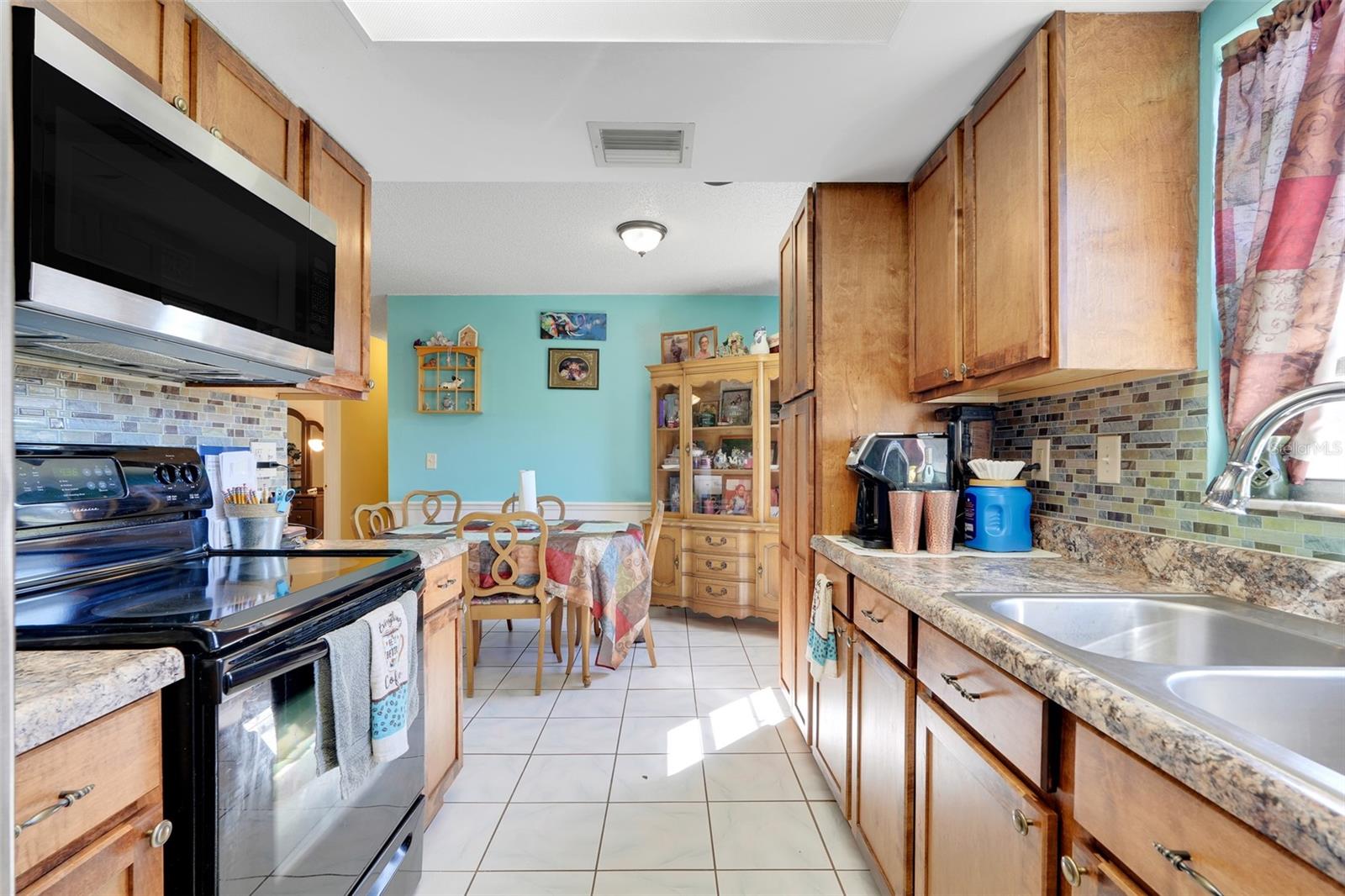 GROVELAND GARDEN PARK - Residential
