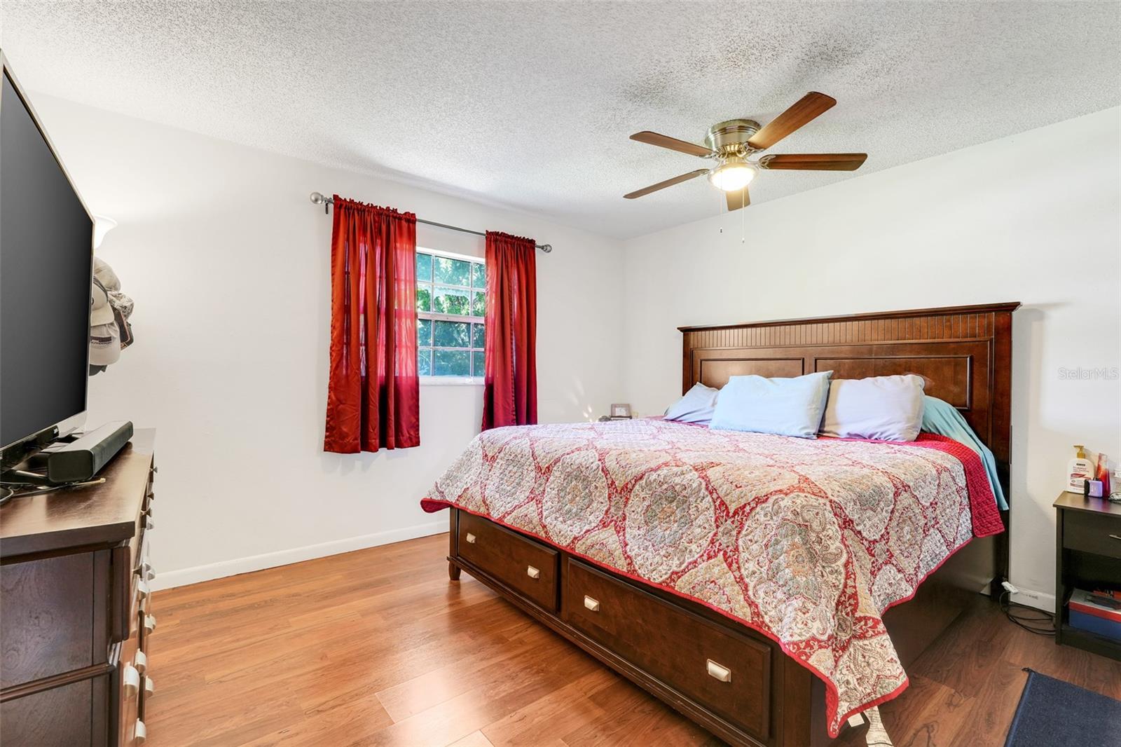 GROVELAND GARDEN PARK - Residential
