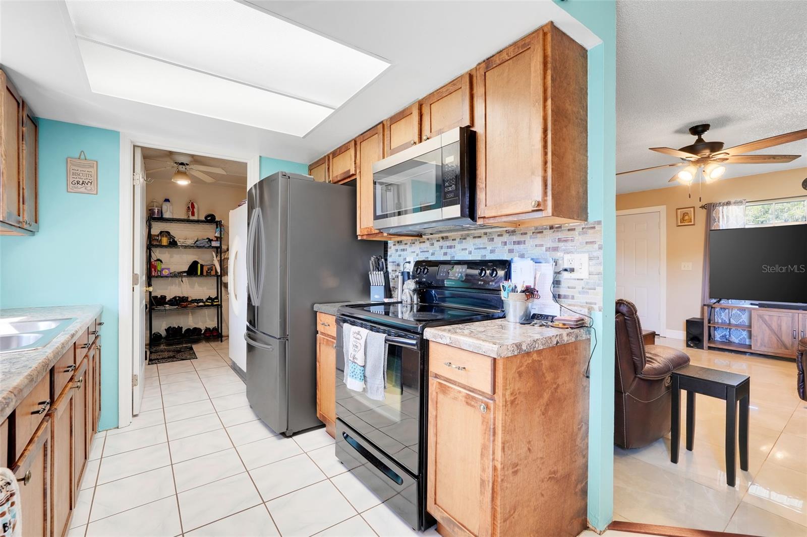 GROVELAND GARDEN PARK - Residential