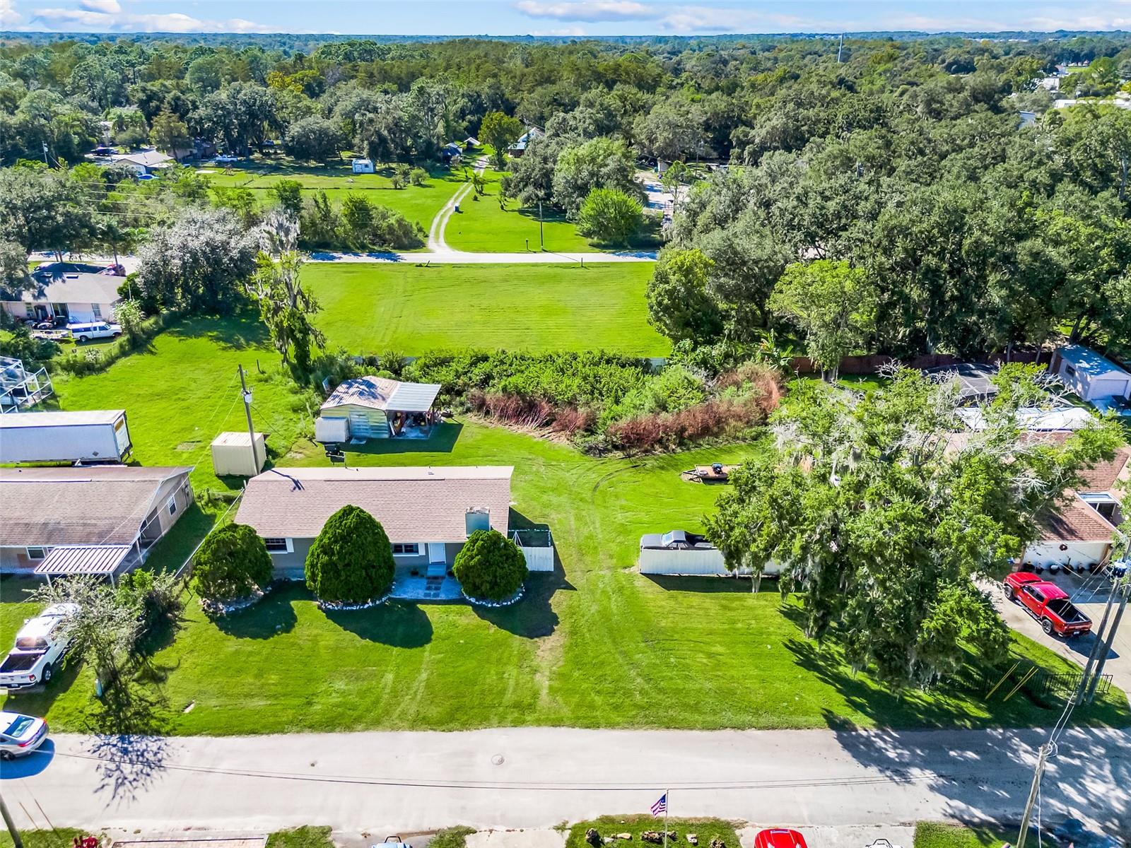 GROVELAND GARDEN PARK - Residential