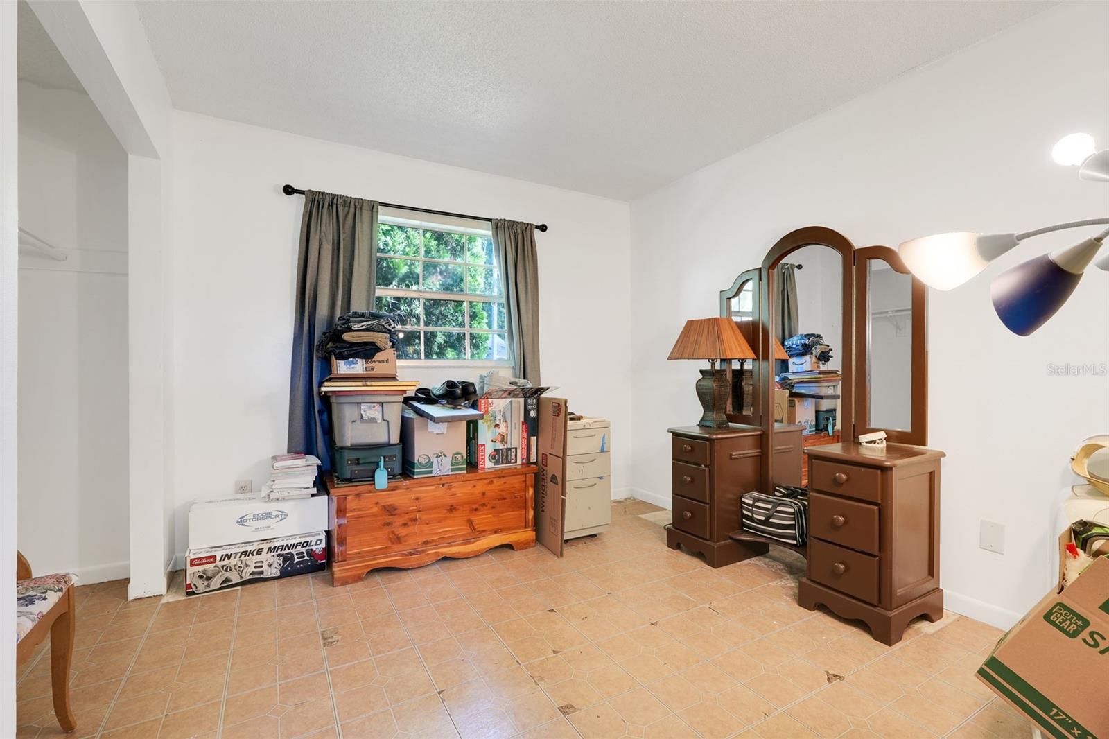 GROVELAND GARDEN PARK - Residential