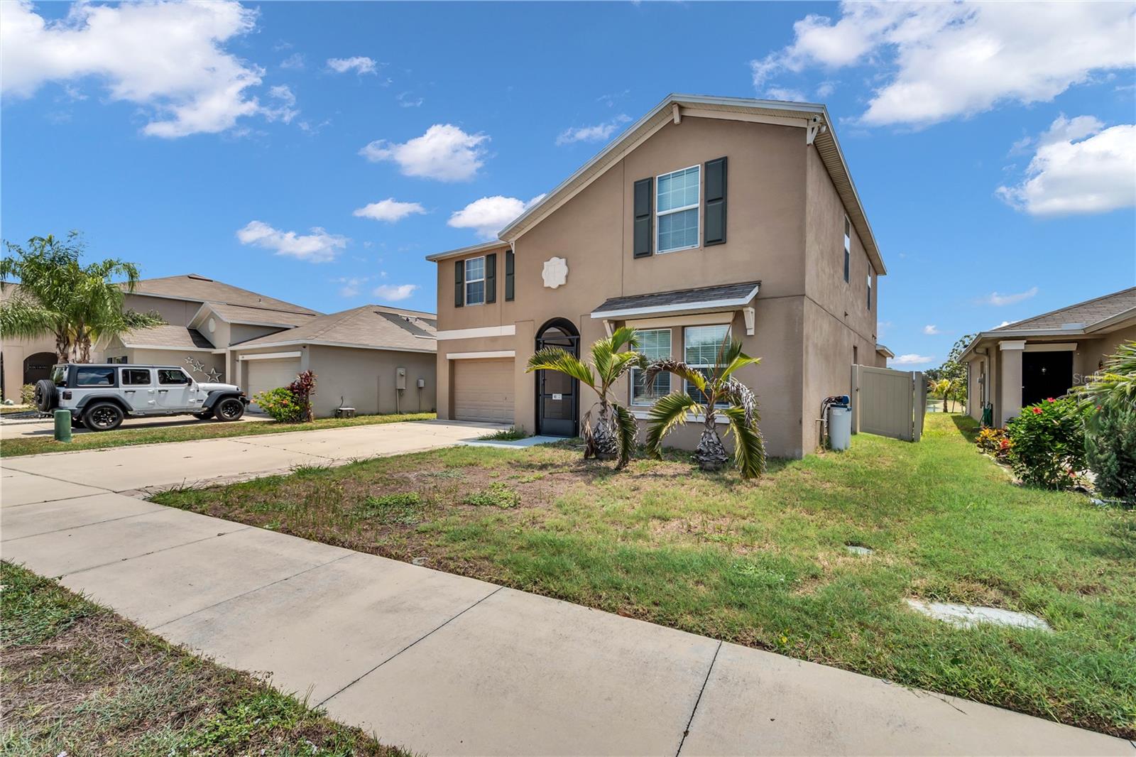 1739 BROAD WINGED HAWK DRIVE