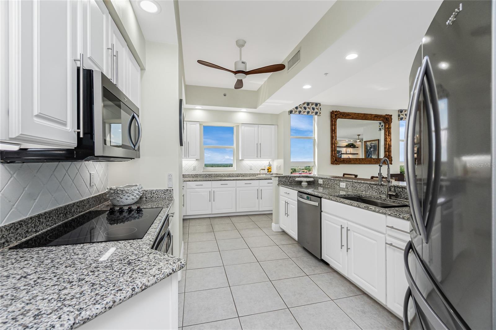 GRANDE ISLE TOWERS I - Residential Lease