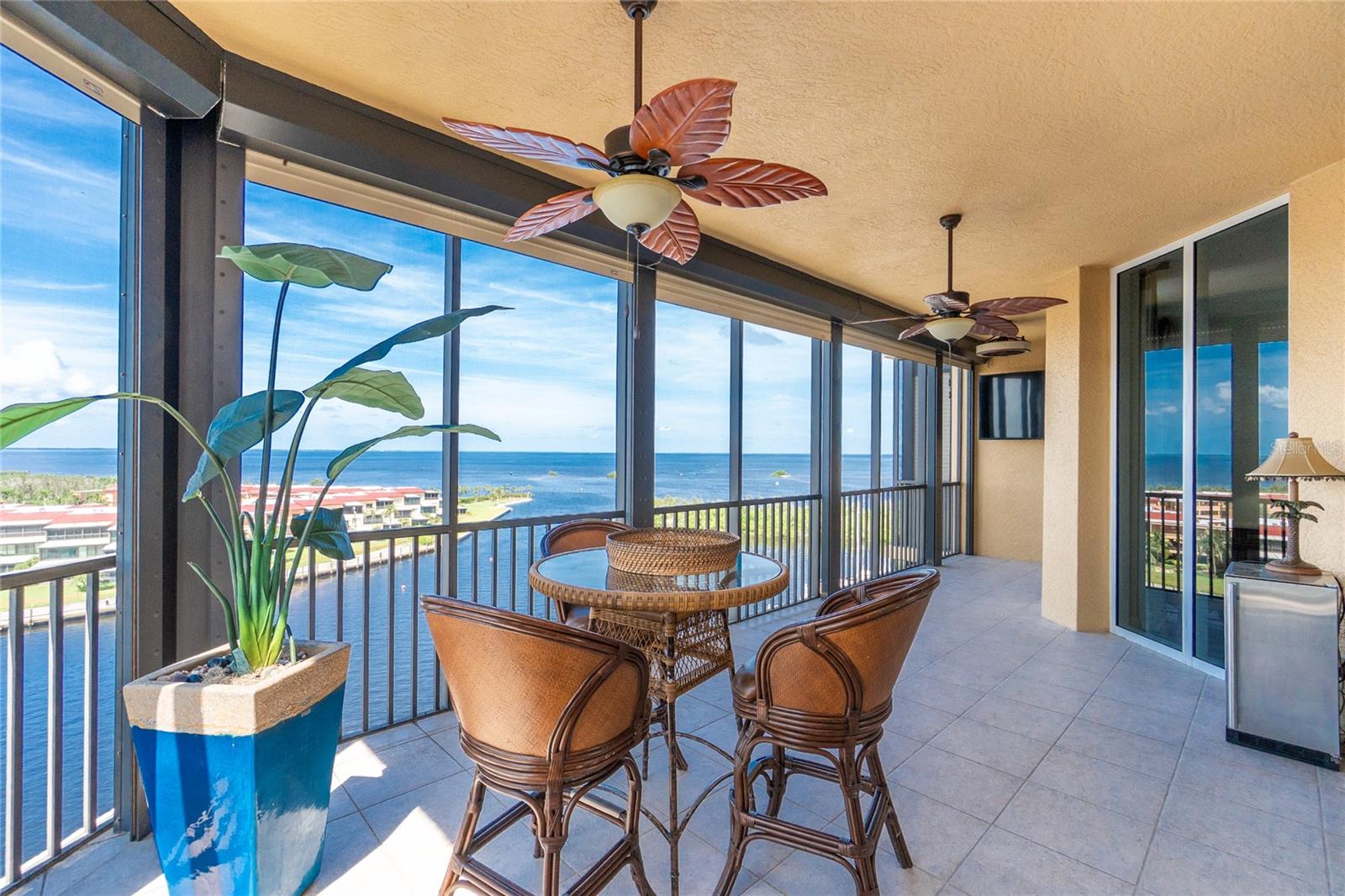 GRANDE ISLE TOWERS I - Residential Lease