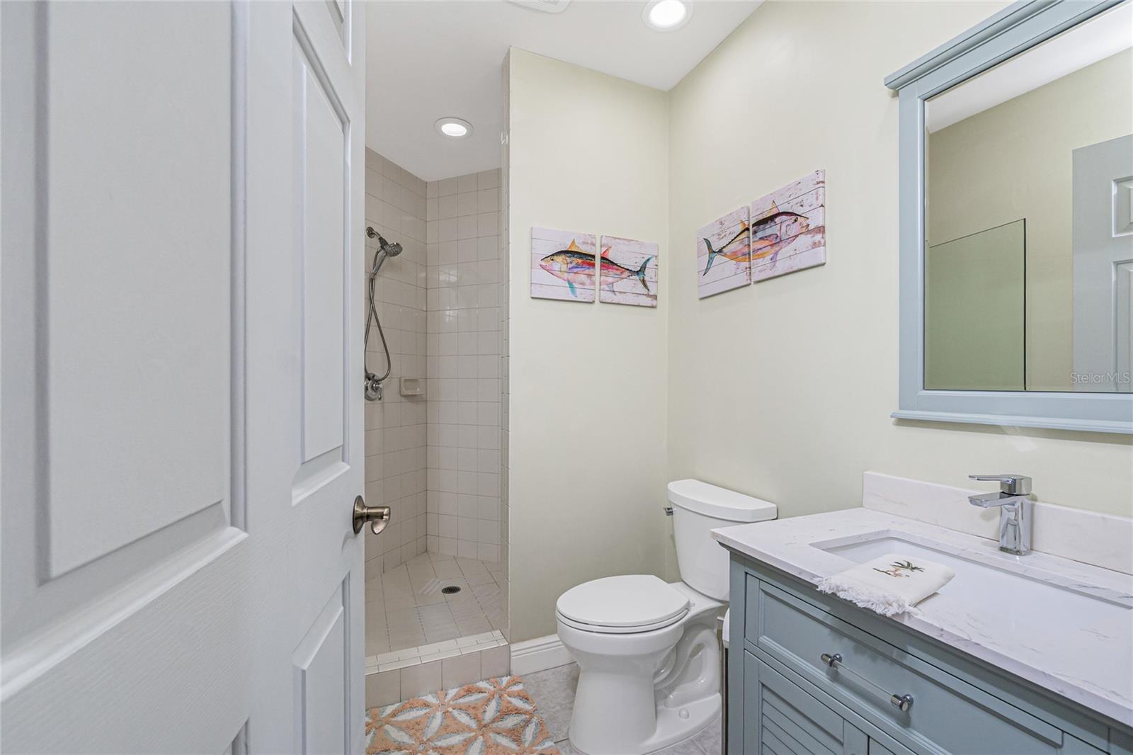 GRANDE ISLE TOWERS I - Residential Lease