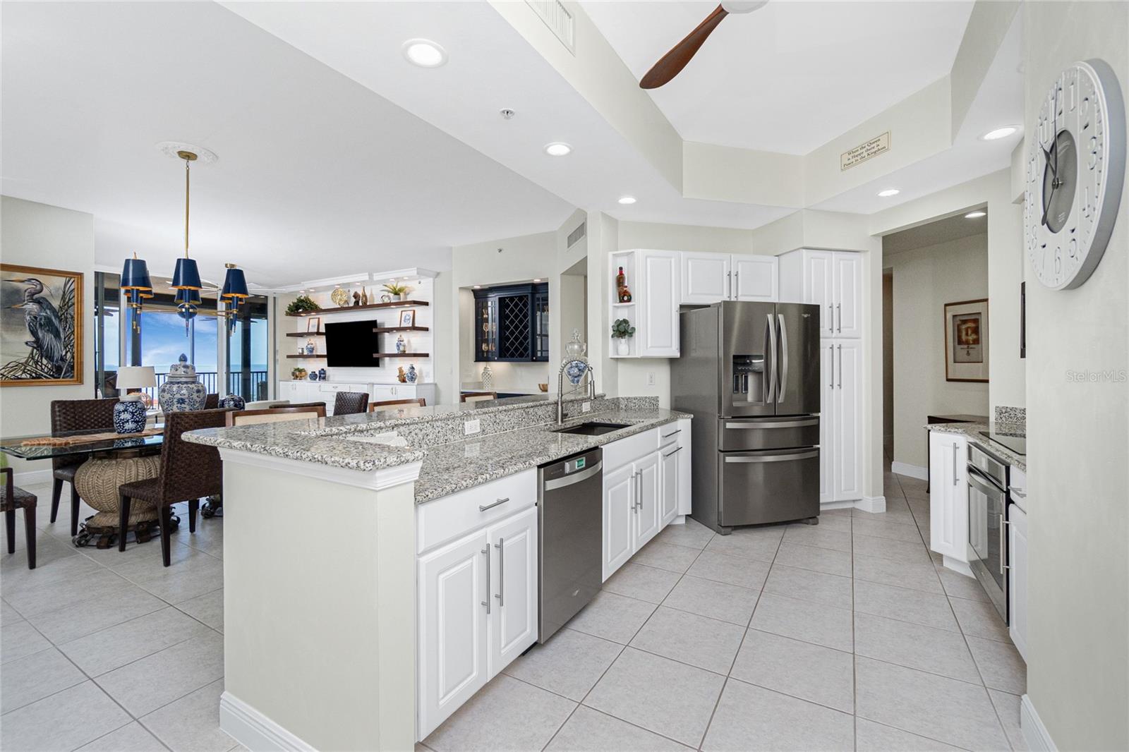 GRANDE ISLE TOWERS I - Residential Lease