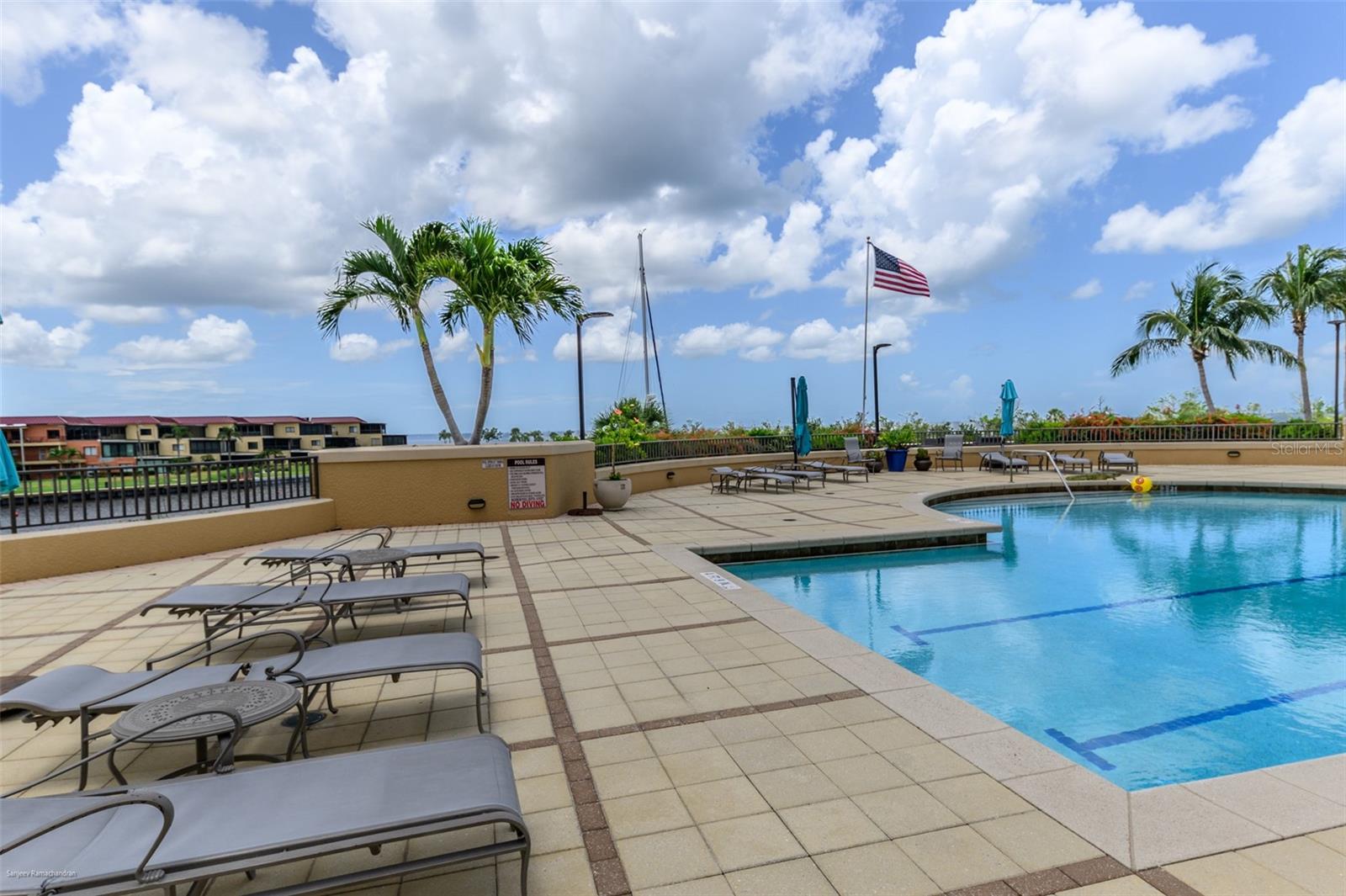 GRANDE ISLE TOWERS I - Residential Lease