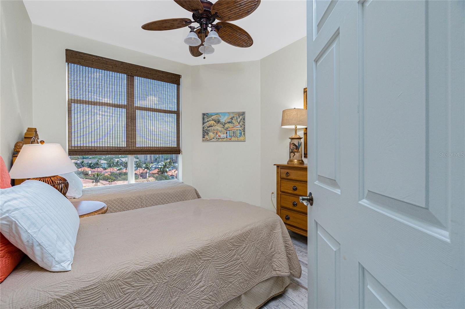 GRANDE ISLE TOWERS I - Residential Lease