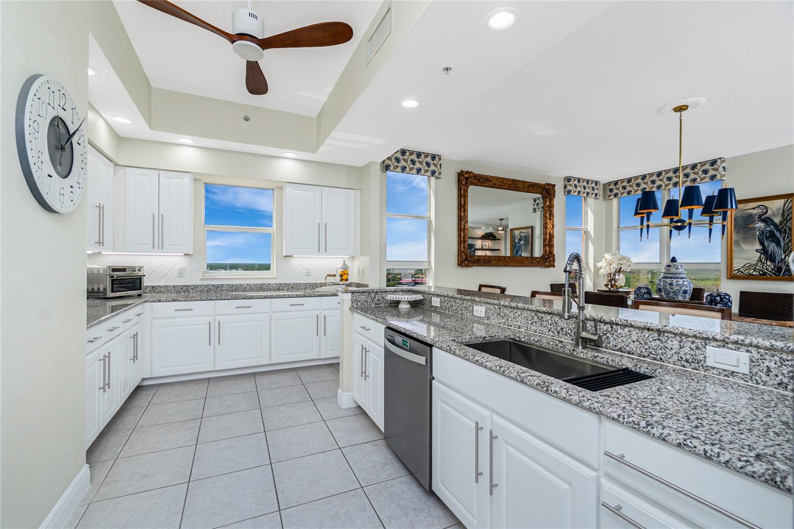 GRANDE ISLE TOWERS I - Residential Lease