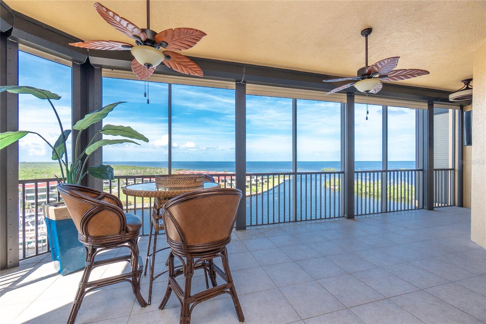 GRANDE ISLE TOWERS I - Residential Lease