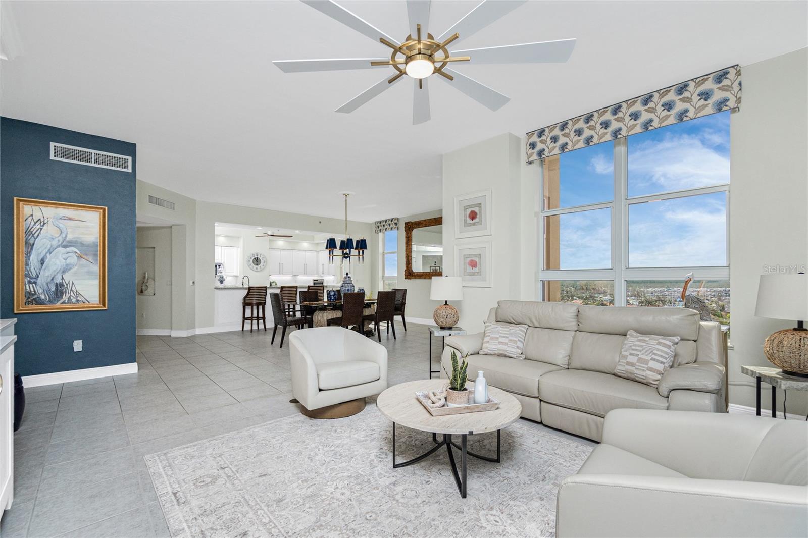GRANDE ISLE TOWERS I - Residential Lease