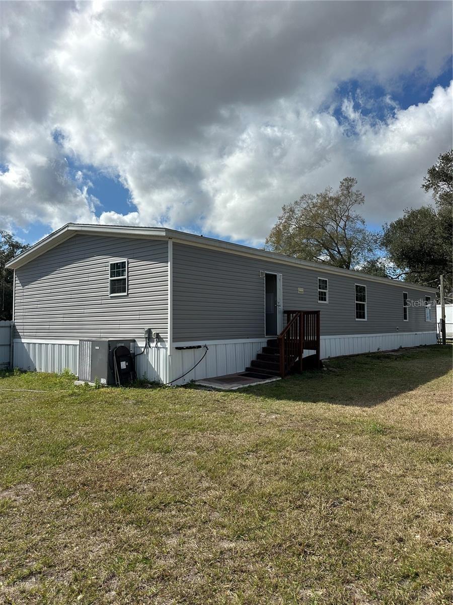 OAKRIDGE HEIGHTS - Residential Lease