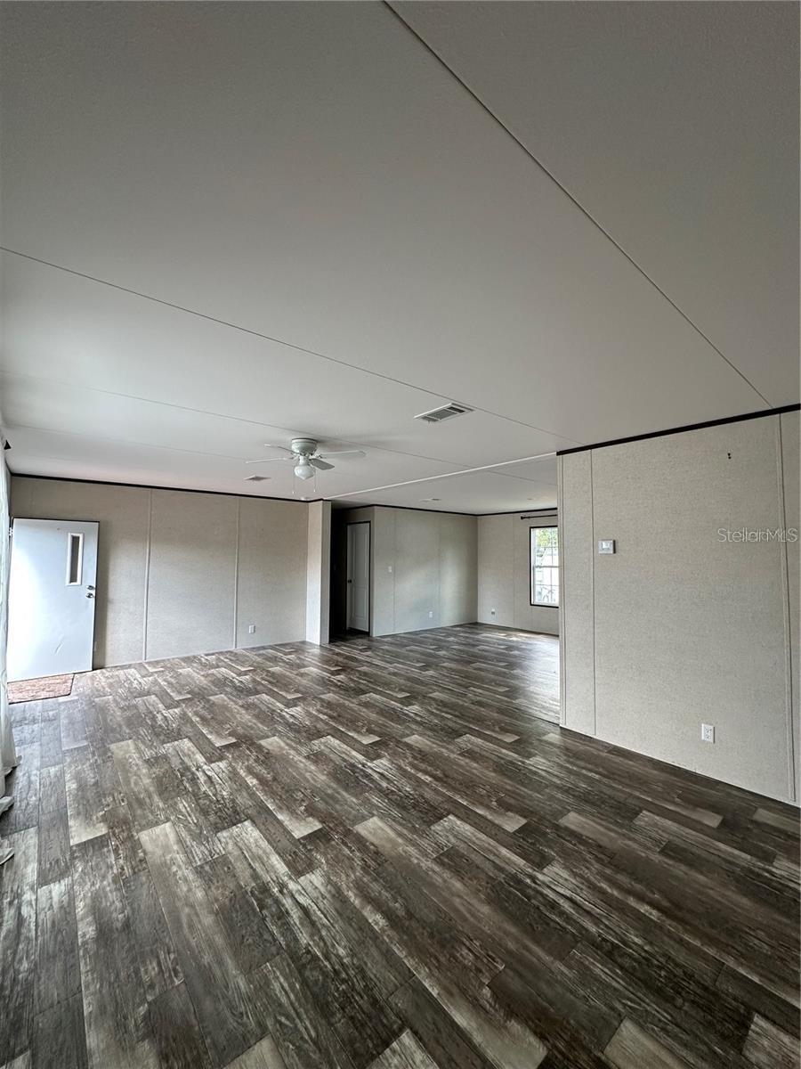 OAKRIDGE HEIGHTS - Residential Lease