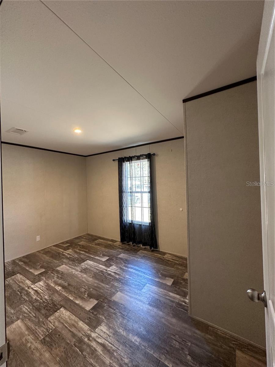 OAKRIDGE HEIGHTS - Residential Lease