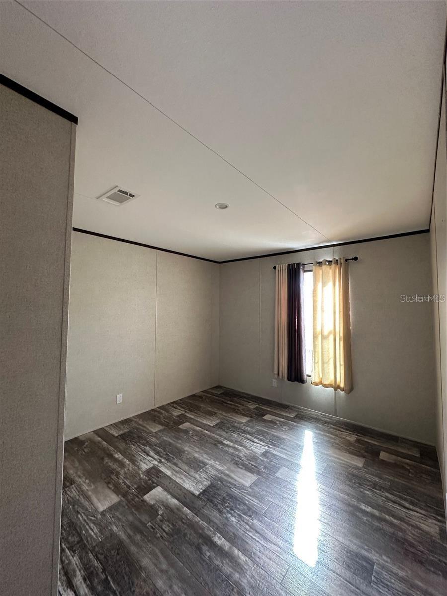 OAKRIDGE HEIGHTS - Residential Lease