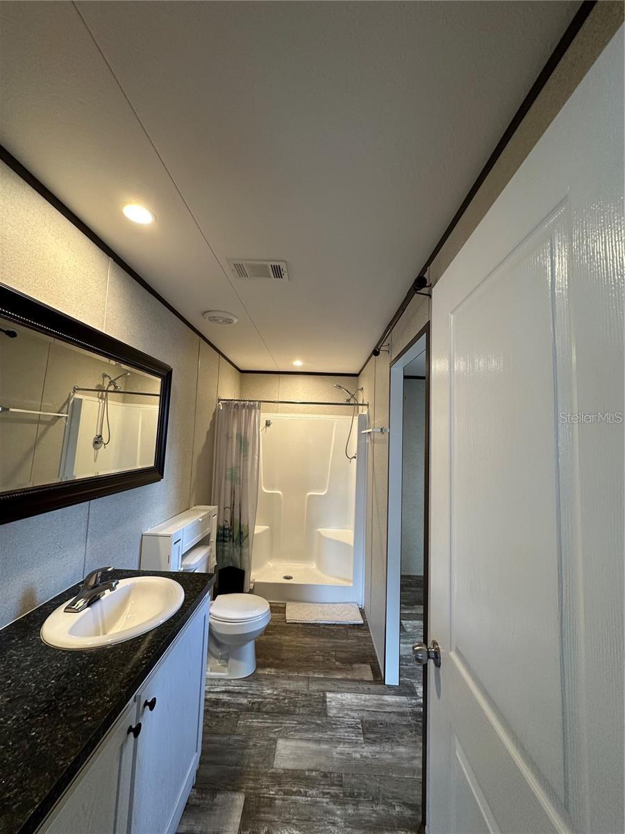 OAKRIDGE HEIGHTS - Residential Lease