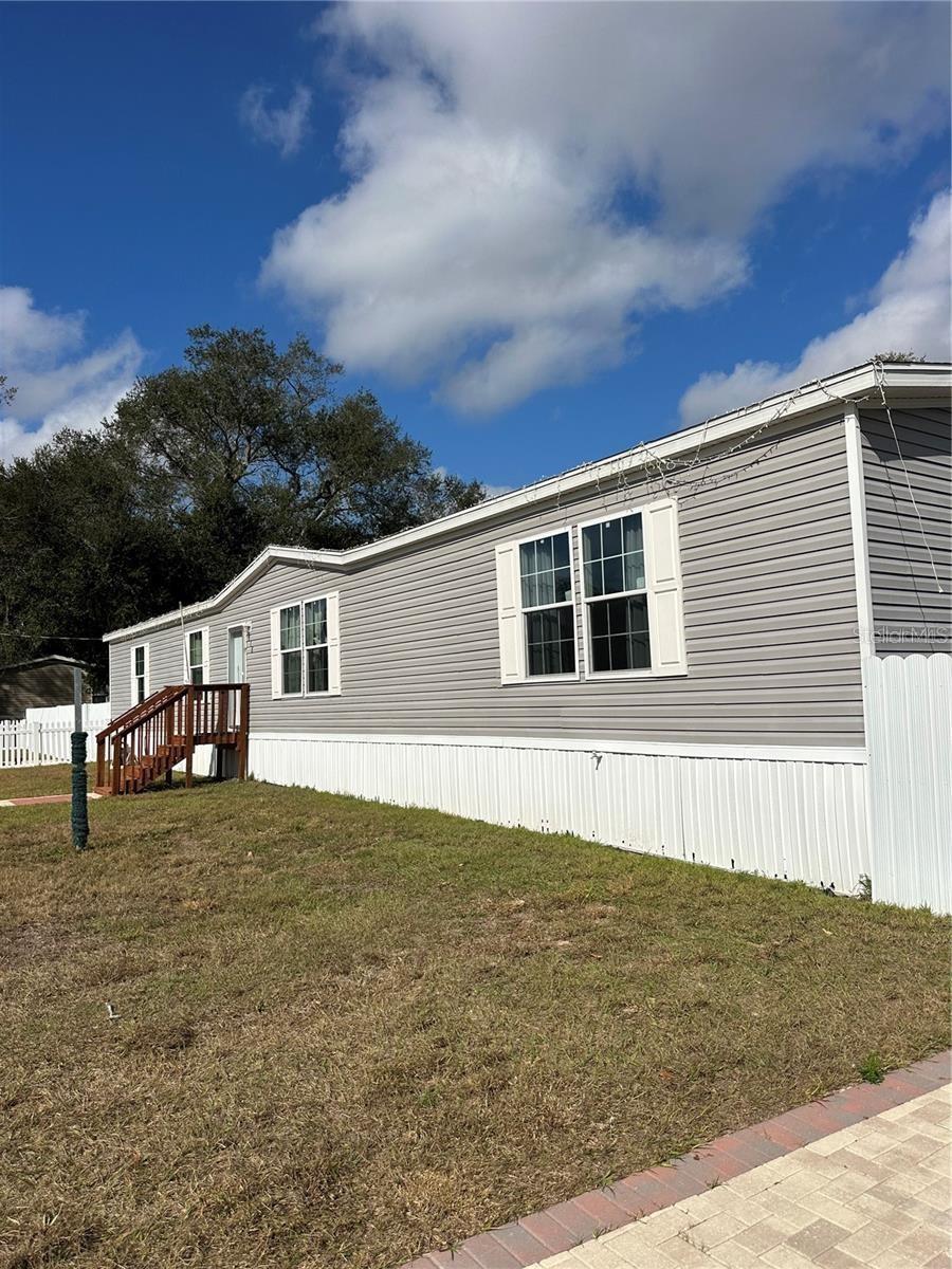 OAKRIDGE HEIGHTS - Residential Lease