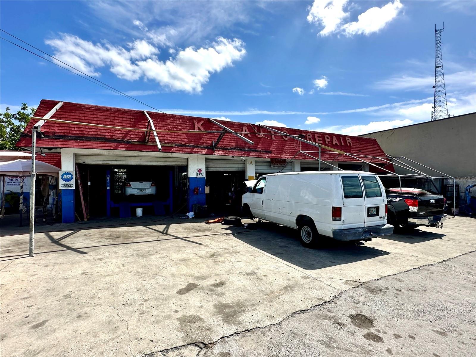 MISSOURI HEIGHTS - Commercial Sale