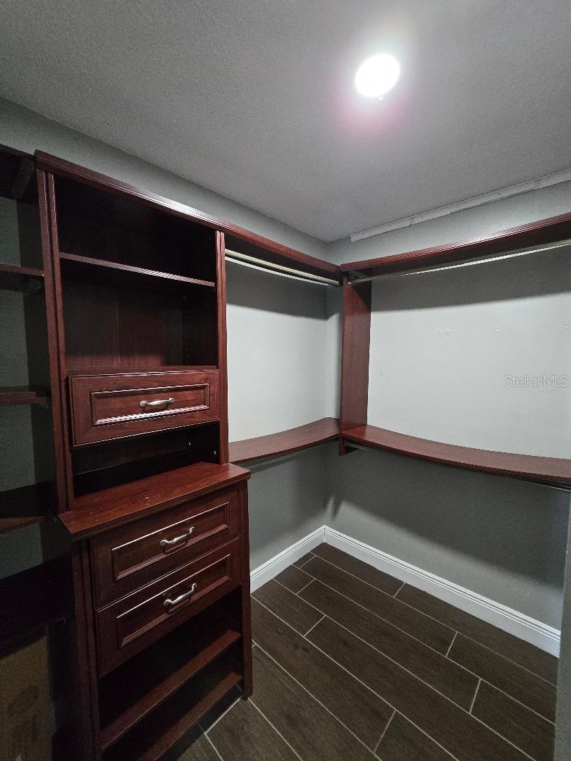 COLLEGE HEIGHTS PH 03 - Residential Lease