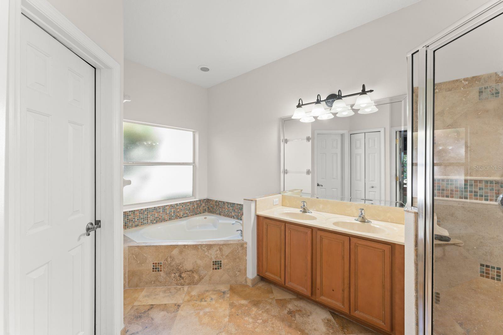 LANDINGS AT LAKE GEORGE - Residential