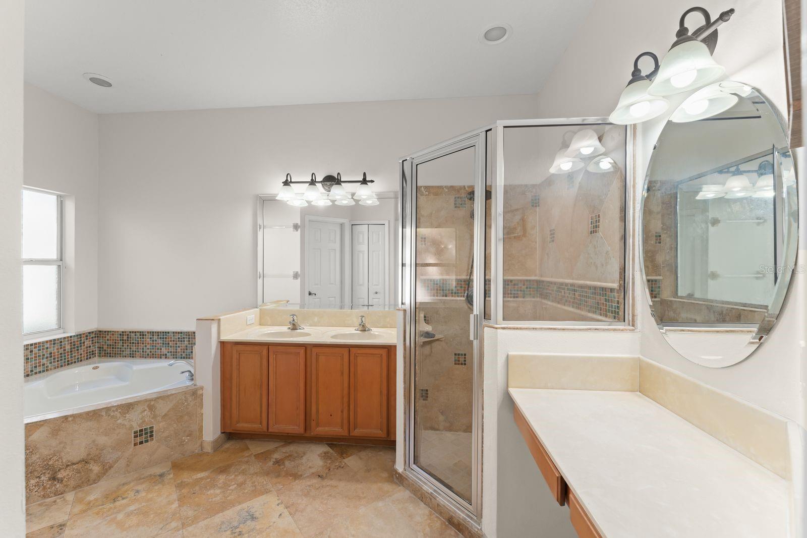 LANDINGS AT LAKE GEORGE - Residential