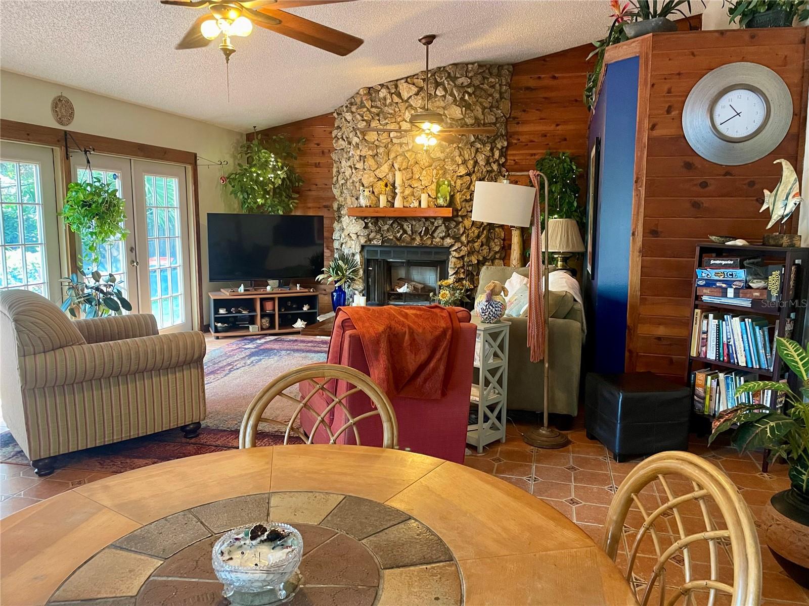 FLORIDA SHORES 01 - Residential