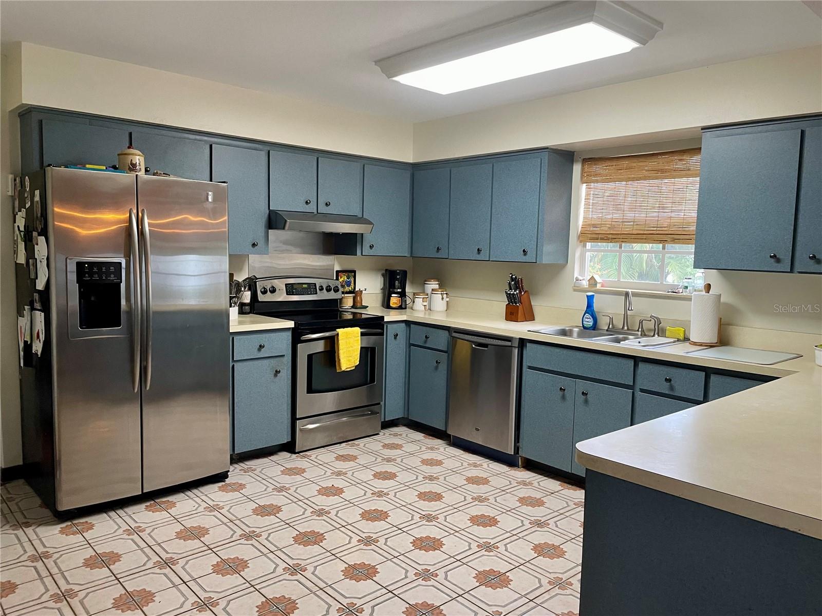 2615 WILLOW OAK DRIVE