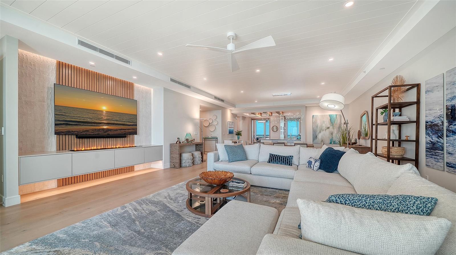 L AMBIANCE AT LONGBOAT KEY CLUB PH 02 - Residential