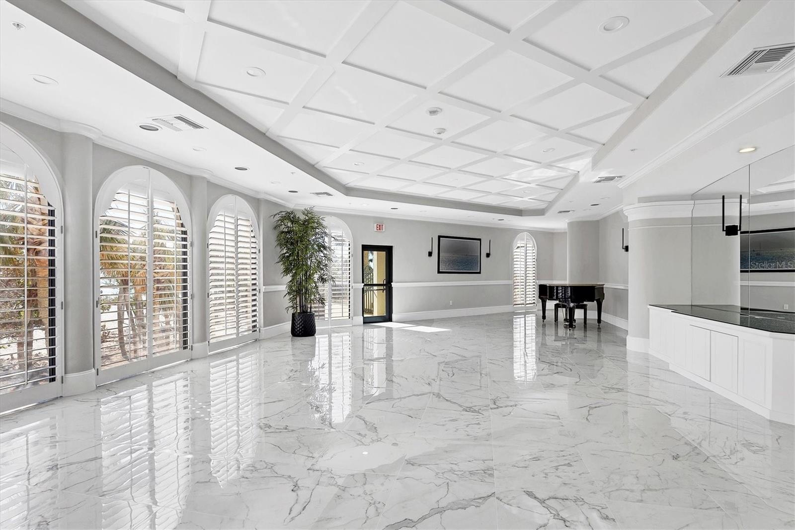 L AMBIANCE AT LONGBOAT KEY CLUB PH 02 - Residential