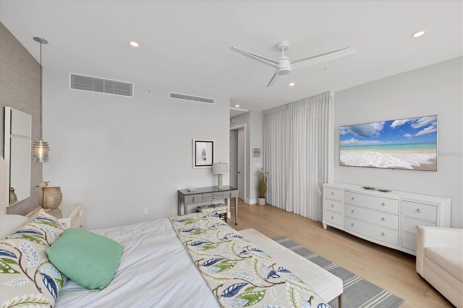 L AMBIANCE AT LONGBOAT KEY CLUB PH 02 - Residential
