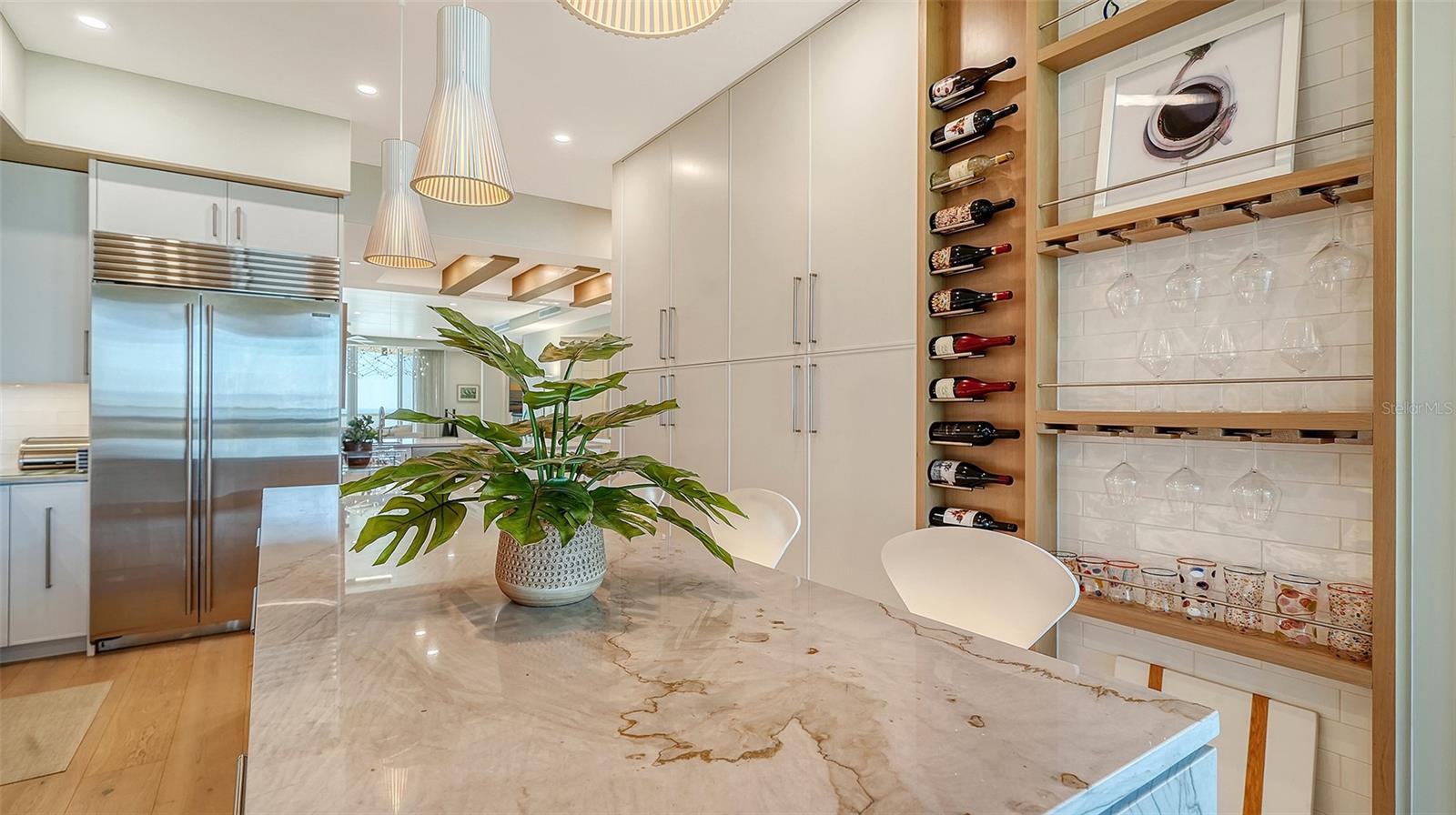 L AMBIANCE AT LONGBOAT KEY CLUB PH 02 - Residential