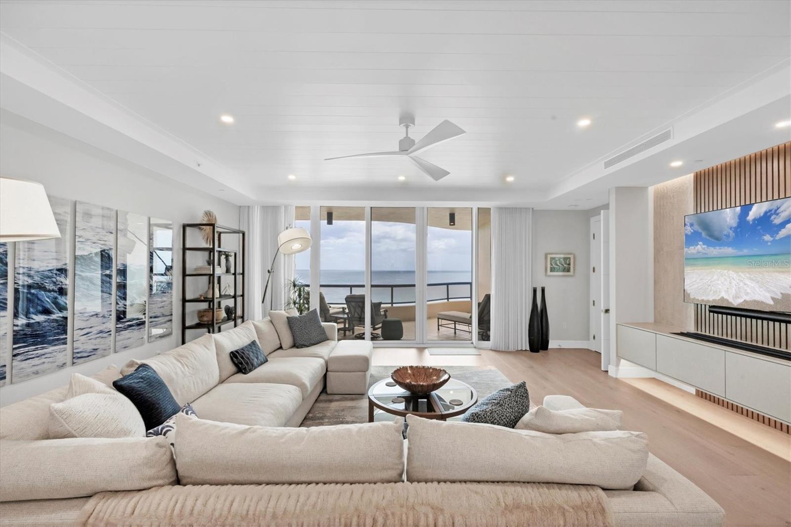 L AMBIANCE AT LONGBOAT KEY CLUB PH 02 - Residential
