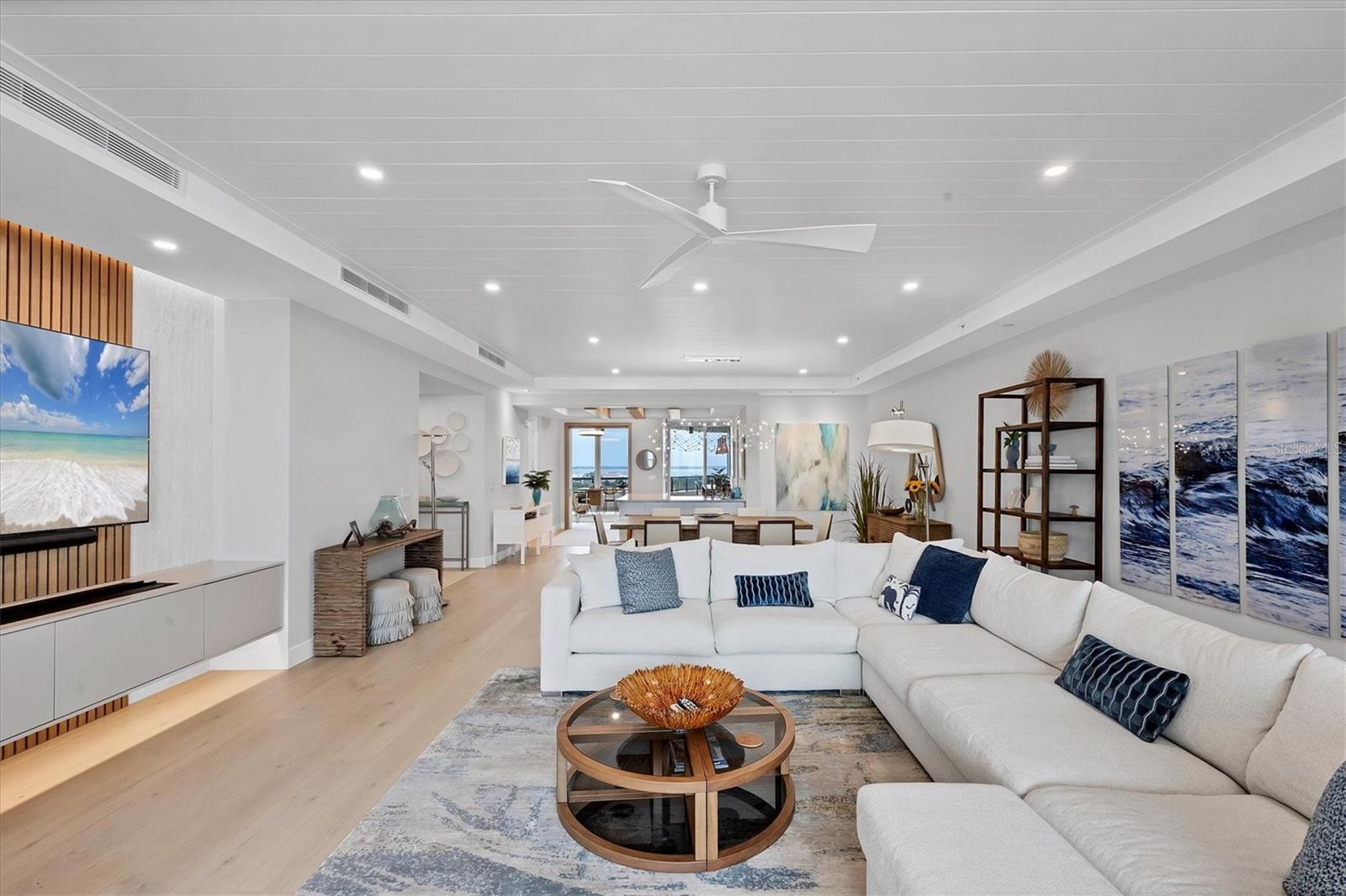 L AMBIANCE AT LONGBOAT KEY CLUB PH 02 - Residential