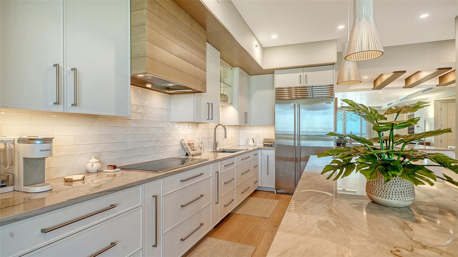 L AMBIANCE AT LONGBOAT KEY CLUB PH 02 - Residential