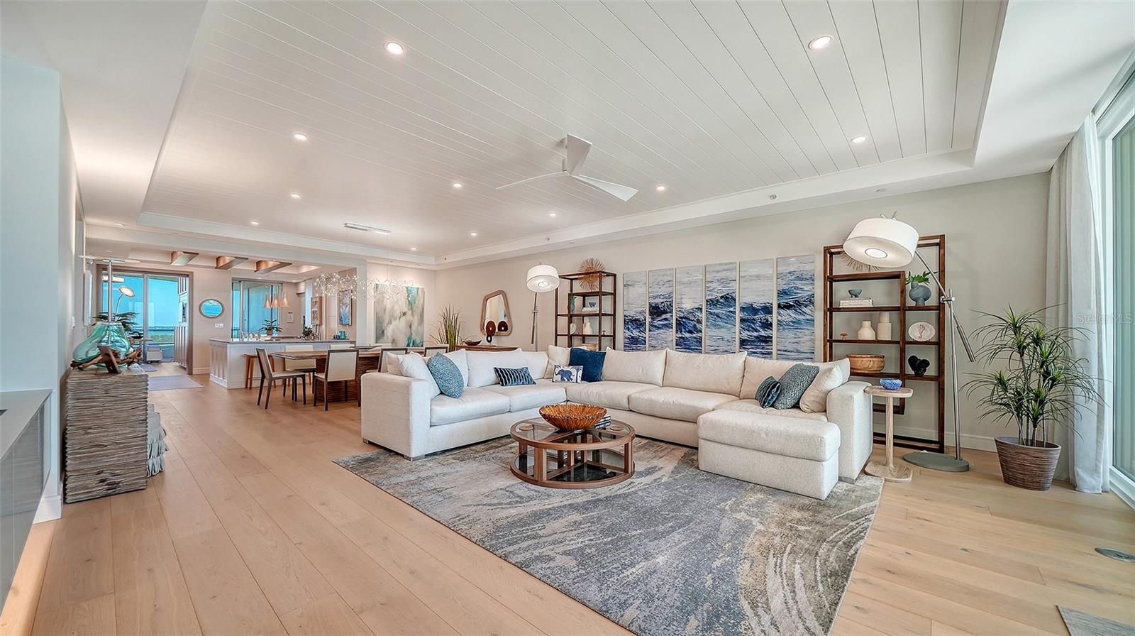 L AMBIANCE AT LONGBOAT KEY CLUB PH 02 - Residential