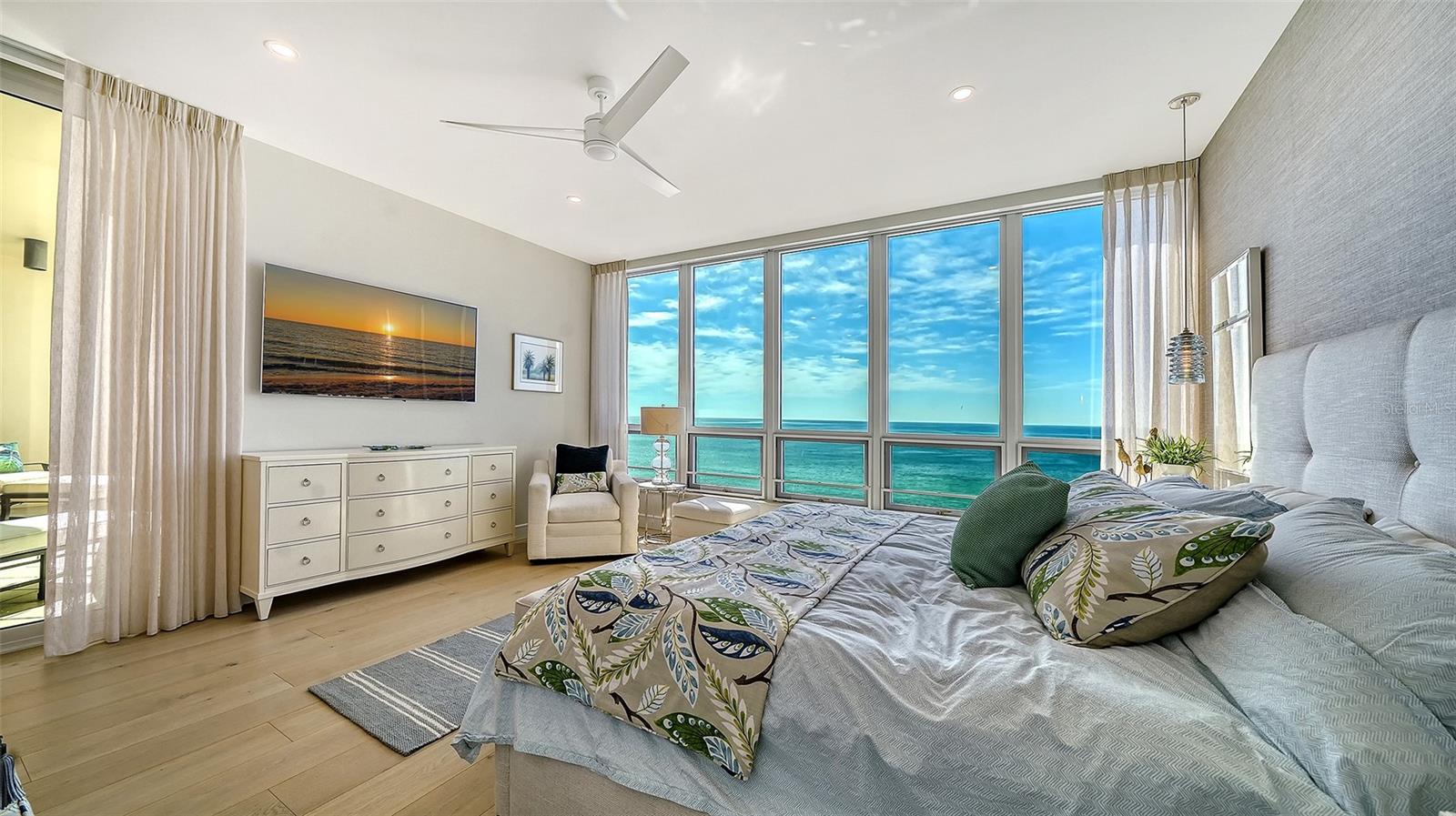 L AMBIANCE AT LONGBOAT KEY CLUB PH 02 - Residential