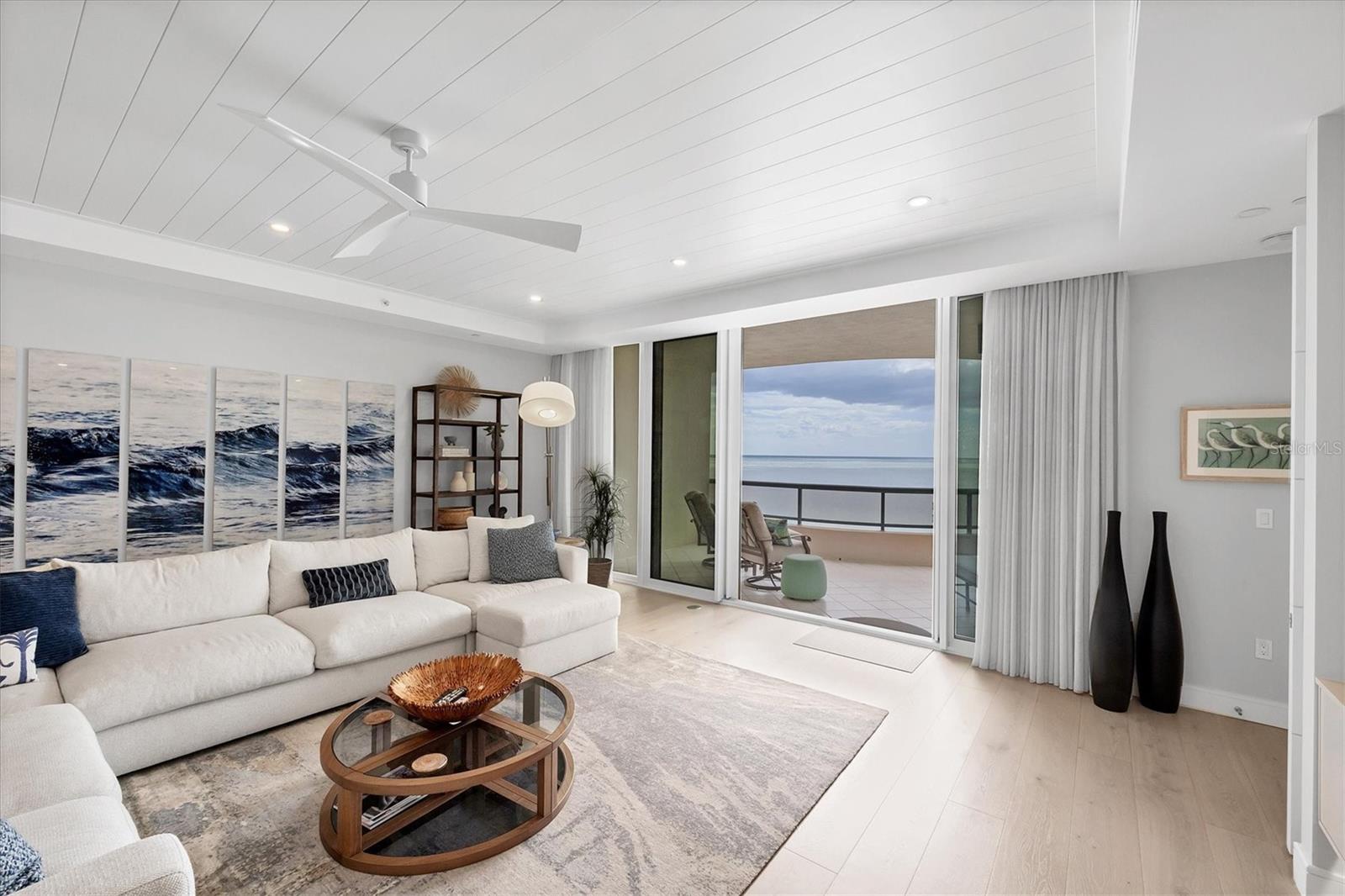 L AMBIANCE AT LONGBOAT KEY CLUB PH 02 - Residential