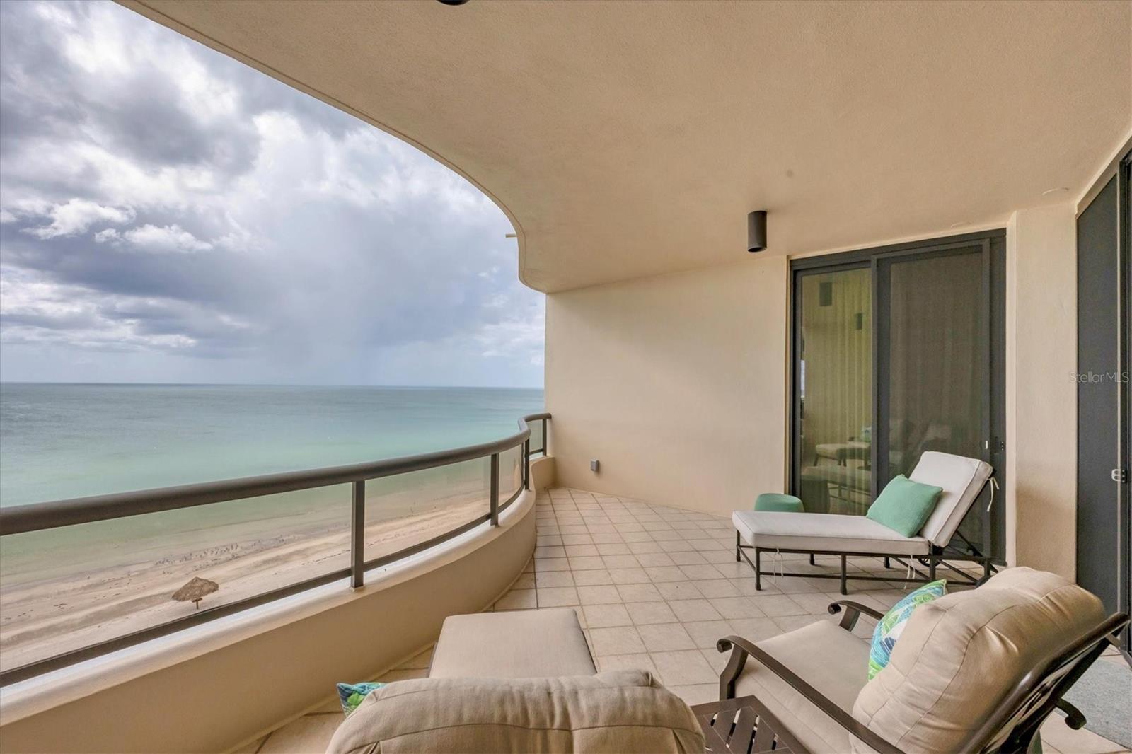 L AMBIANCE AT LONGBOAT KEY CLUB PH 02 - Residential