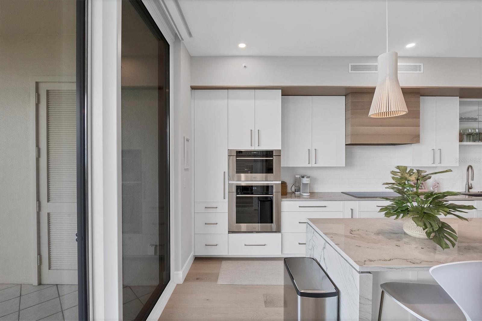 L AMBIANCE AT LONGBOAT KEY CLUB PH 02 - Residential