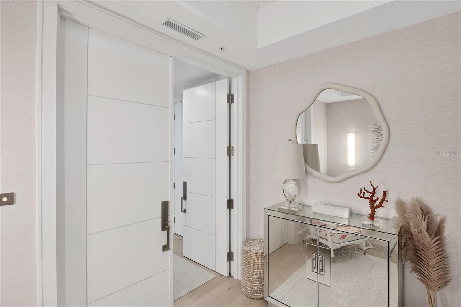 L AMBIANCE AT LONGBOAT KEY CLUB PH 02 - Residential