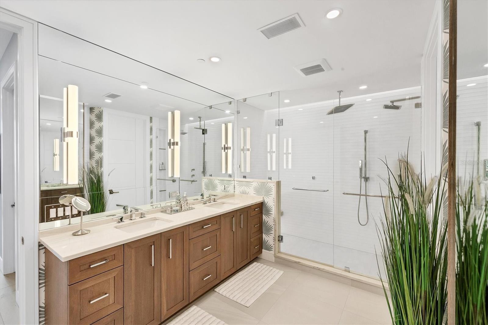 L AMBIANCE AT LONGBOAT KEY CLUB PH 02 - Residential