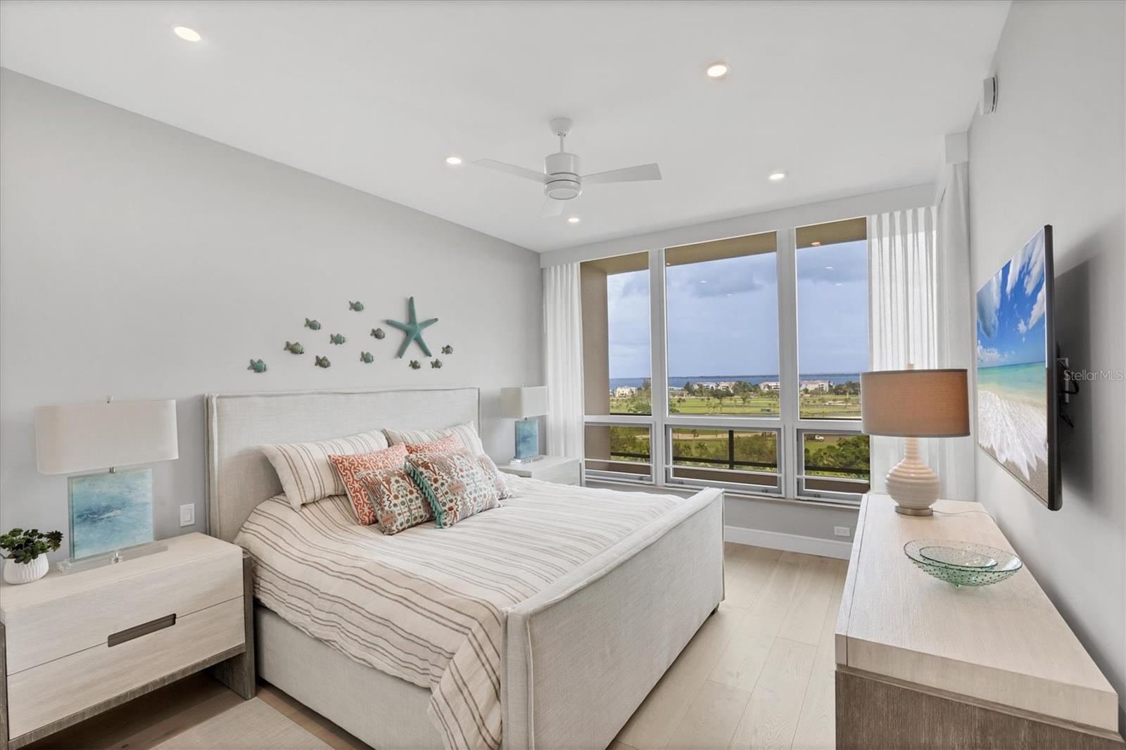 L AMBIANCE AT LONGBOAT KEY CLUB PH 02 - Residential