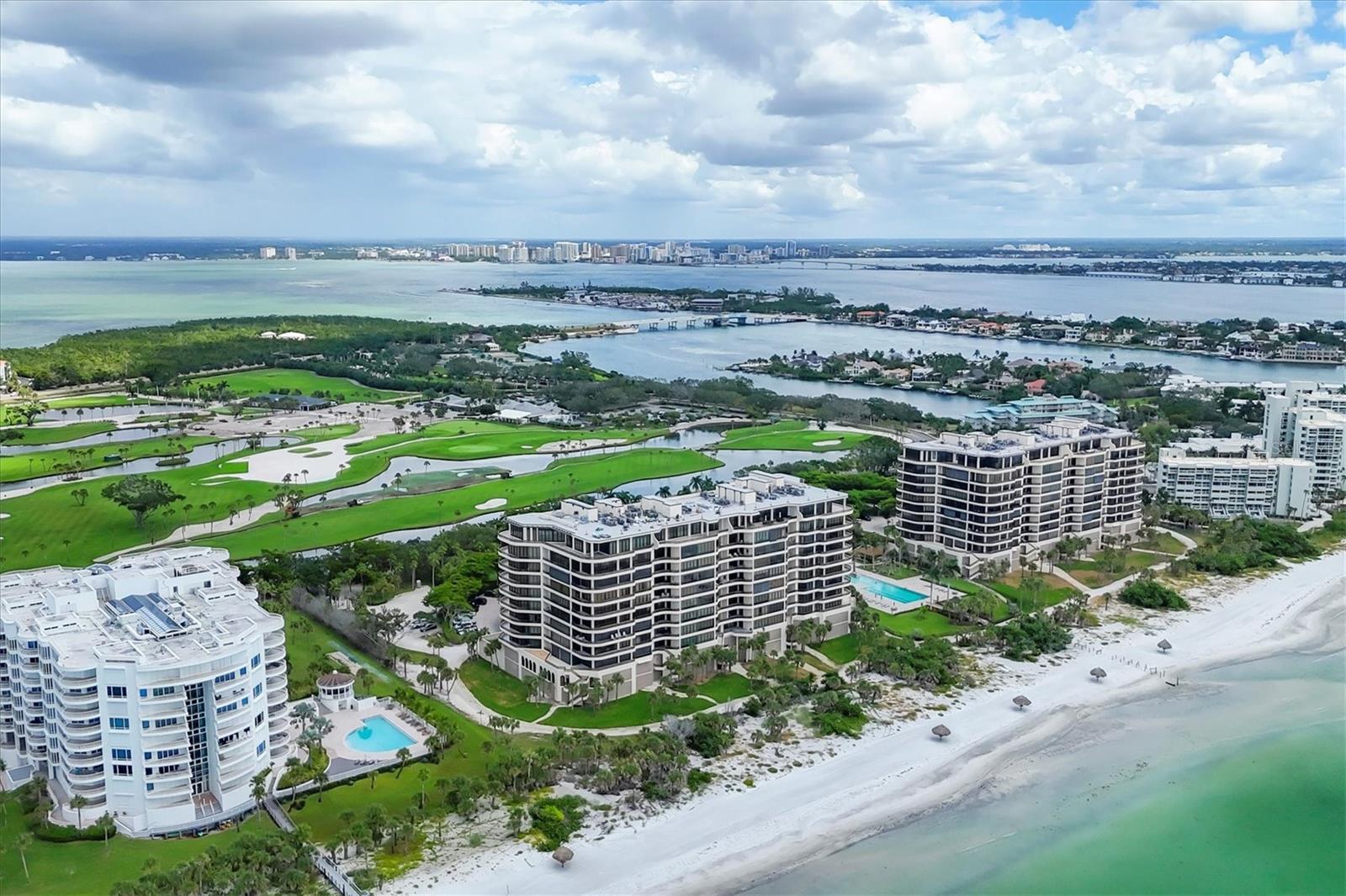 L AMBIANCE AT LONGBOAT KEY CLUB PH 02 - Residential