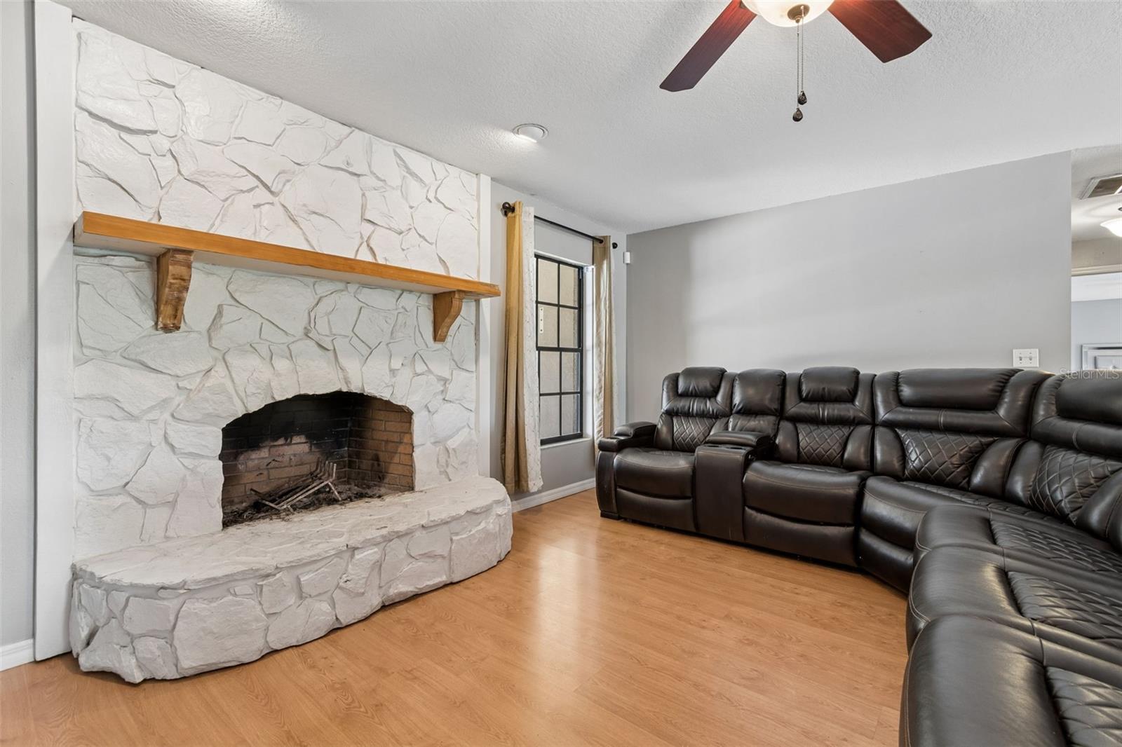 MIDWAY ACRES - Residential