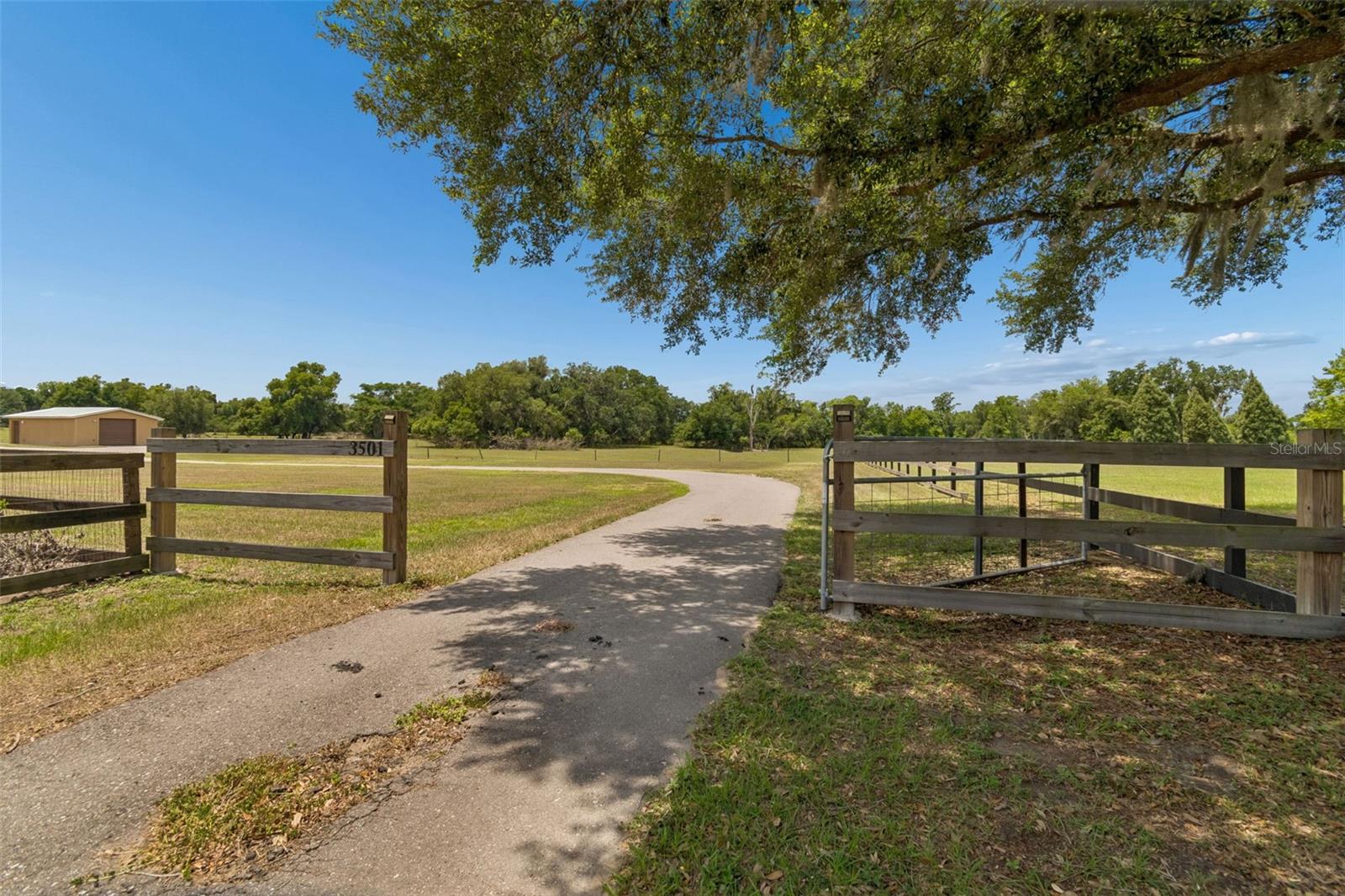 MIDWAY ACRES - Residential