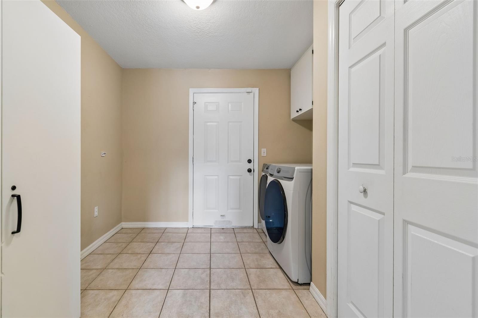 MIDWAY ACRES - Residential