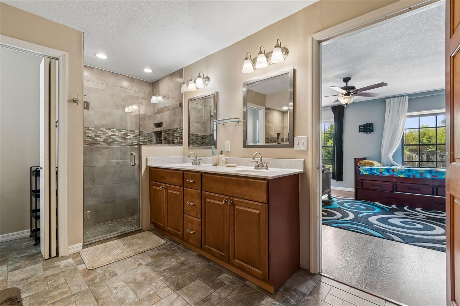 MIDWAY ACRES - Residential