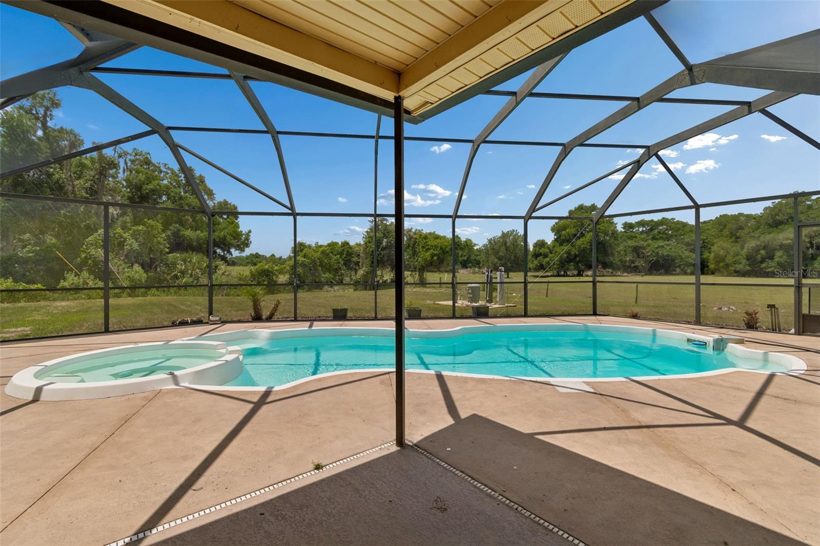 MIDWAY ACRES - Residential