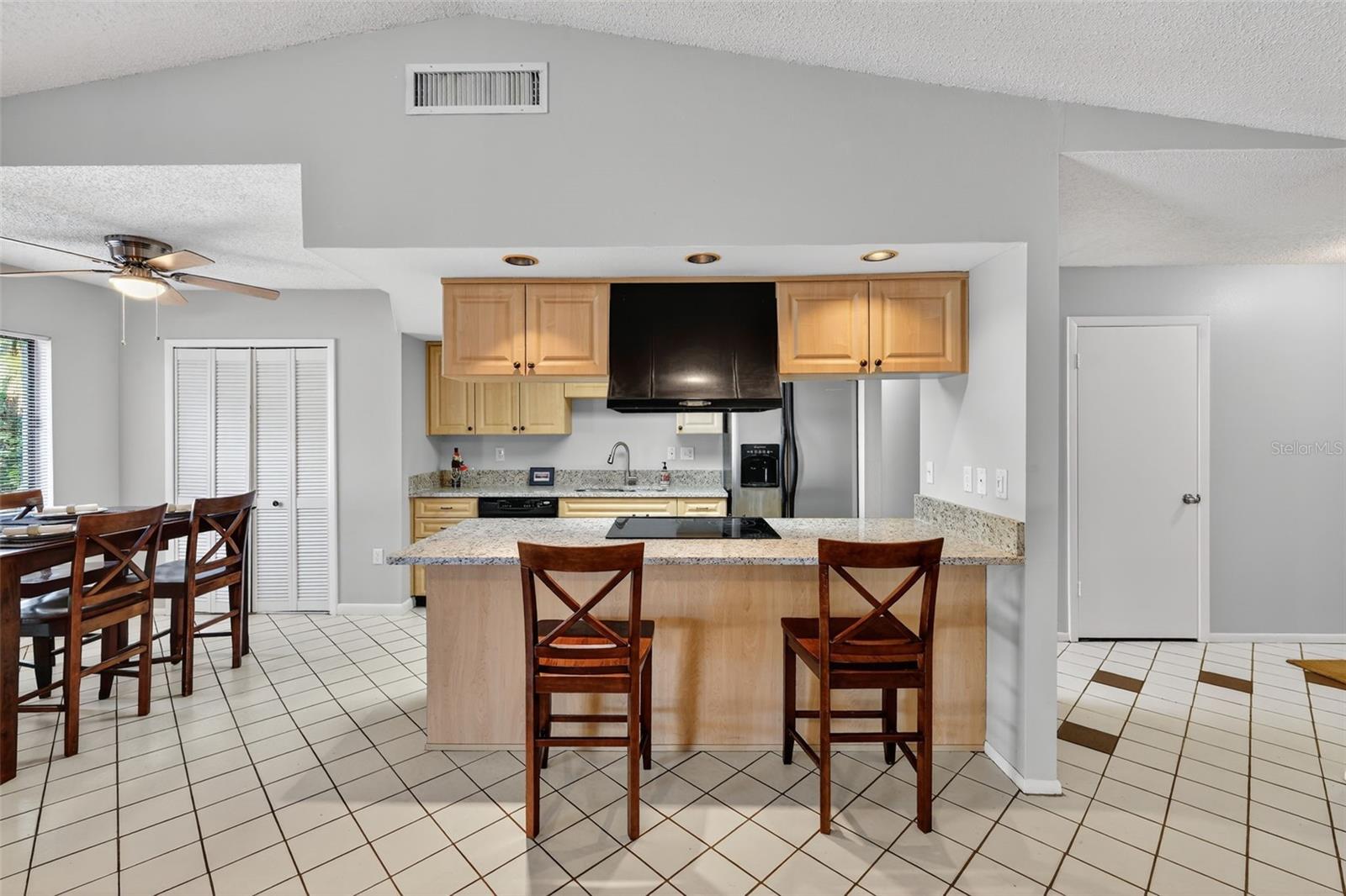 COUNTRY VILLAS - Residential