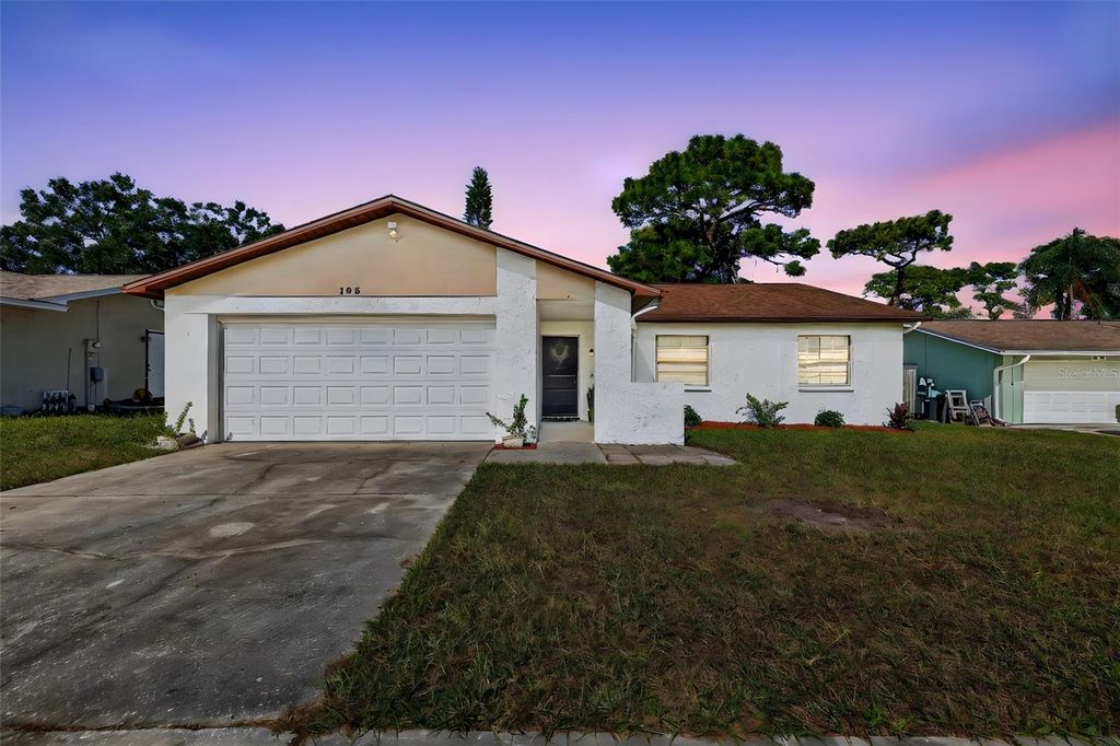 Photo of 105 Lotus Circle, Safety Harbor, FL 34695 (MLS # TB8448385)